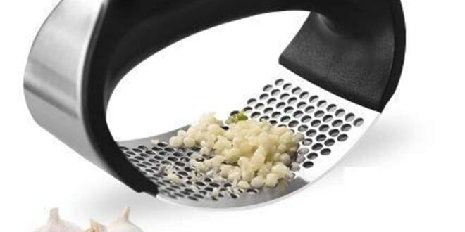 garlic press